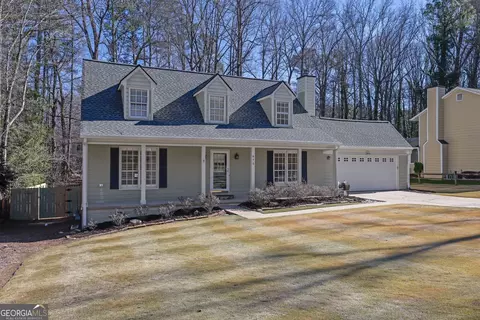 675 Barrington Way, Roswell, GA 30076