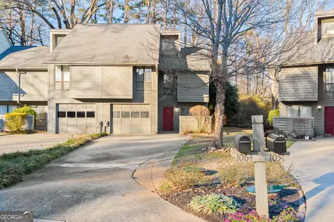 1064 Creatwood Cir SW, Smyrna, GA 30080