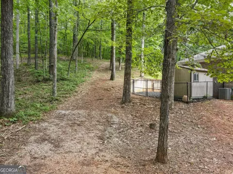 Exterior - 108 Stonebridge Ln, Lagrange, GA 30240 photo 12 of 28