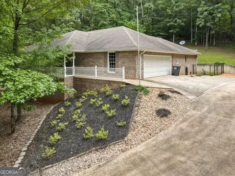 Exterior - 108 Stonebridge Ln, Lagrange, GA 30240 photo 16 of 28