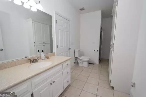 Bath - 108 Stonebridge Ln, Lagrange, GA 30240 photo 6 of 7