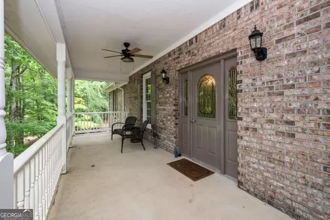 Exterior - 108 Stonebridge Ln, Lagrange, GA 30240 photo 4 of 28