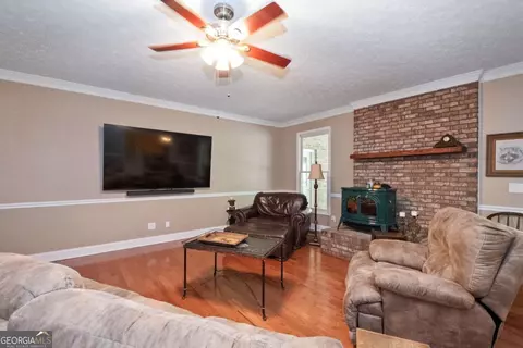 Living - 108 Stonebridge Ln, Lagrange, GA 30240 photo 1 of 3