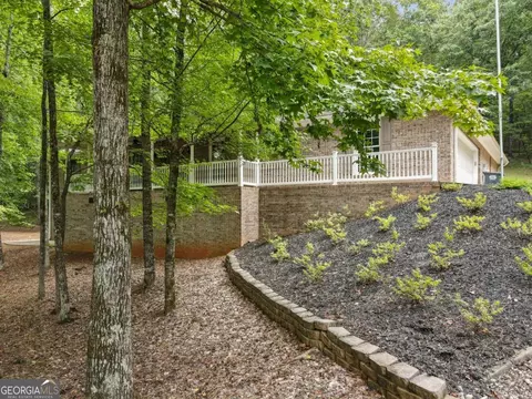 Exterior - 108 Stonebridge Ln, Lagrange, GA 30240 photo 20 of 28