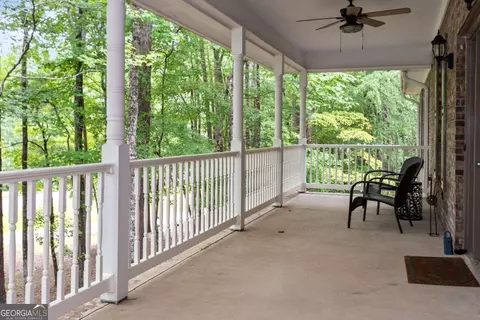 Exterior - 108 Stonebridge Ln, Lagrange, GA 30240 photo 3 of 28