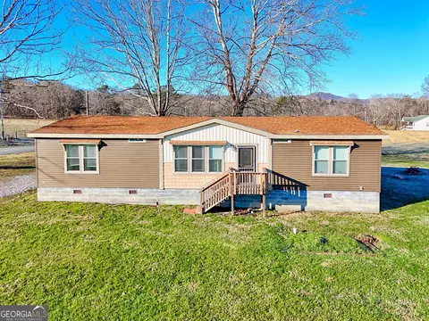 42 Jones Creek Rd, Blairsville, GA 30512