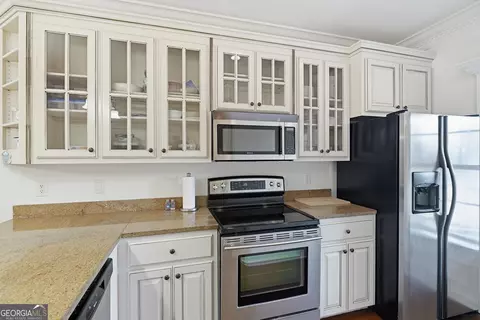 Kitchen - 7272 Shellman Bluff Rd NE #22, Townsend, GA 31331 photo 3 of 4