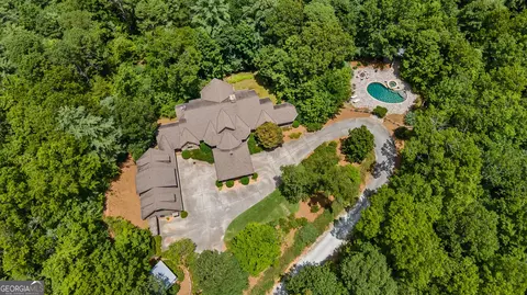 518 Grizzly Ridge Rd, Lakemont, GA 30552