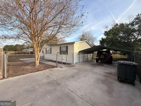 121 Thompson St #-, Fitzgerald, GA 31750