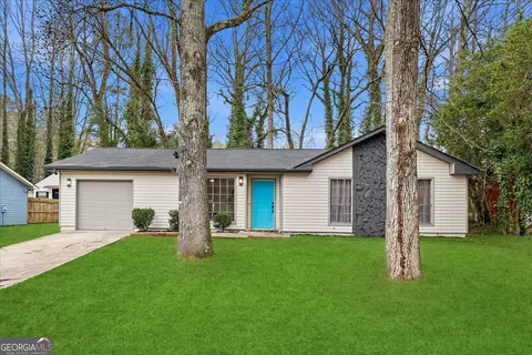 8185 Englewood Trl, Riverdale, GA 30274