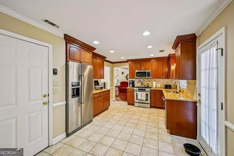 Kitchen - 120 Dunning Keep, Covington, GA 30016 photo 3 of 3