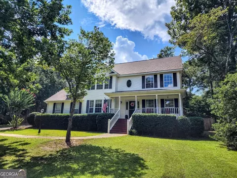 225 Fieldfare Dr, Kathleen, GA 31047