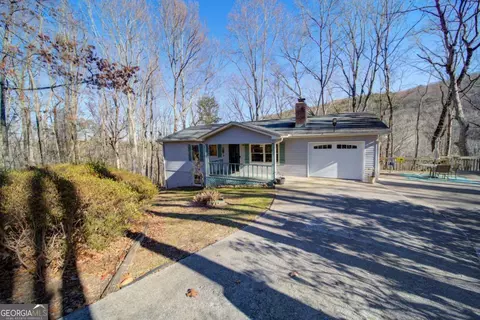 508 Windy Acres Rd, Cleveland, GA 30528