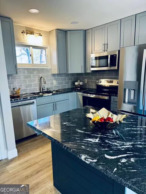 1303 Fairway Oaks, Waleska, GA 30183