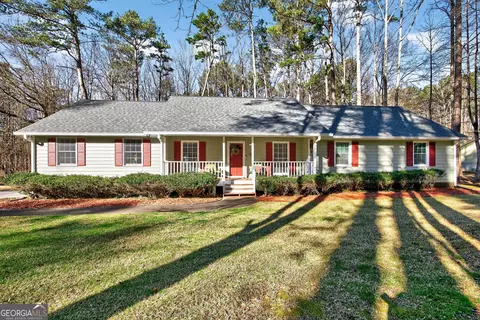 145 Adams Ct, Fayetteville, GA 30214