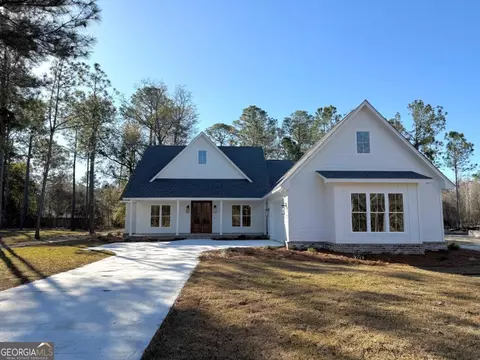 2302 Thomas St, Adel, GA 31620