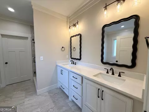Bath - 2302 Thomas St, Adel, GA 31620 photo 1 of 5