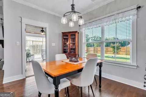 Dining - 100 Flat Rock Ln, Perry, GA 31069 photo 3 of 3
