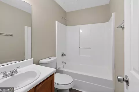 Bath - 1931 Cornell Way, Morrow, GA 30260 photo 1 of 2