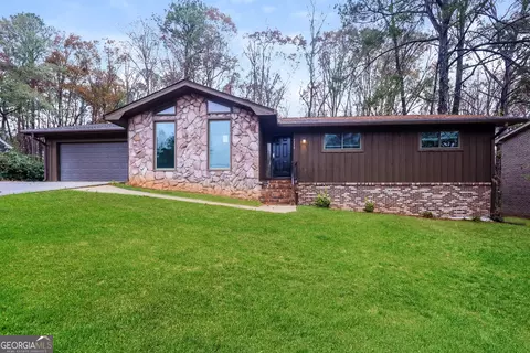 4350 Melanie Dr, College Park, GA 30349