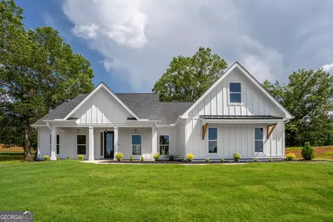 135 Oak Terrace Dr, Baldwin, GA 30511