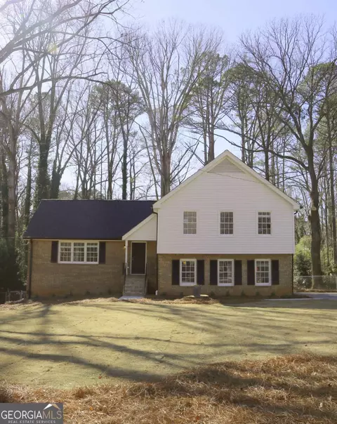1519 Rangewood Dr SW, Lilburn, GA 30047