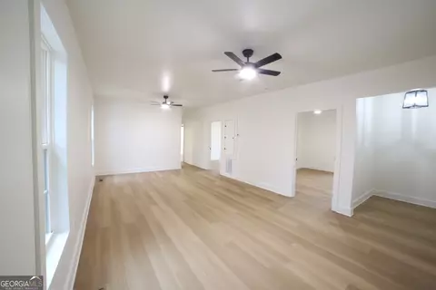 Living - 620 E Lee St, Thomaston, GA 30286 photo 1 of 3