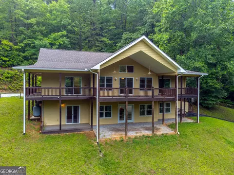 55 Cool Spring Ln, Clayton, GA 30525