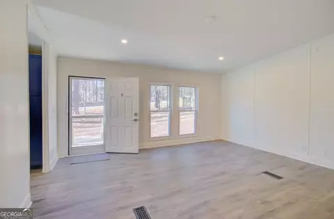 Living - 856 Walnut Dr, Monroe, GA 30655 photo 1 of 3
