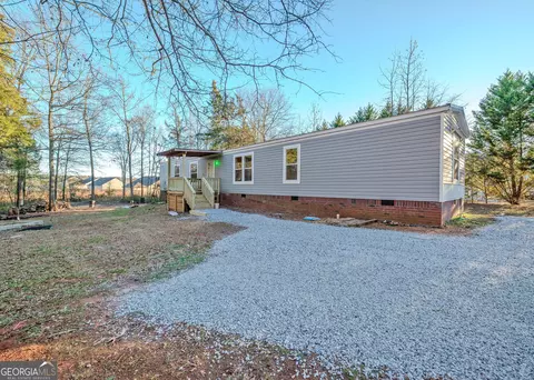 40 Spout Springs Ct, Hartwell, GA 30643