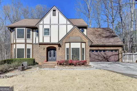350 S Satinwood Pl, Roswell, GA 30076