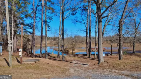 7112 C Blacks Bluff Rd, Cave Spring, GA 30124