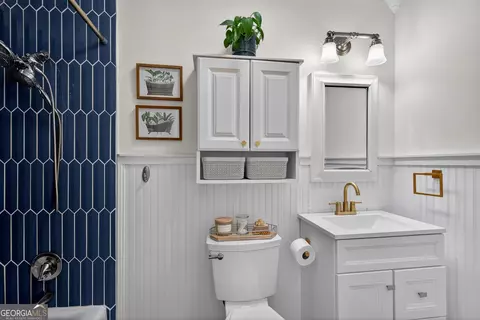 Bath - 112 Boulevard, Lagrange, GA 30240 photo 1 of 6