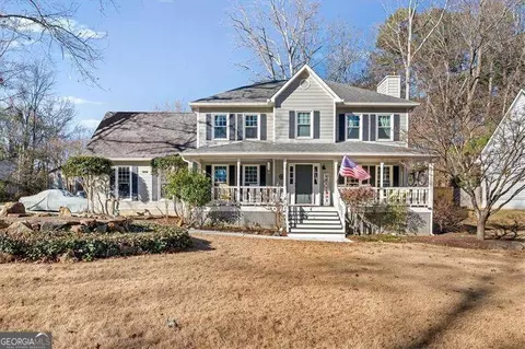 2560 Overlake Dr, Powder Springs, GA 30127