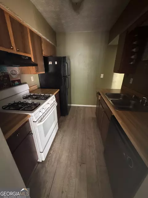 Kitchen - 1602 Pine Tree Trl, Atlanta, GA 30349 photo 1 of 1