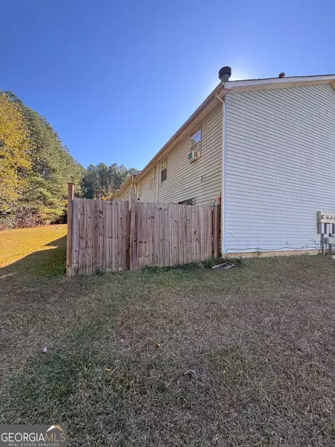 Exterior - 1602 Pine Tree Trl, Atlanta, GA 30349 photo 1 of 4