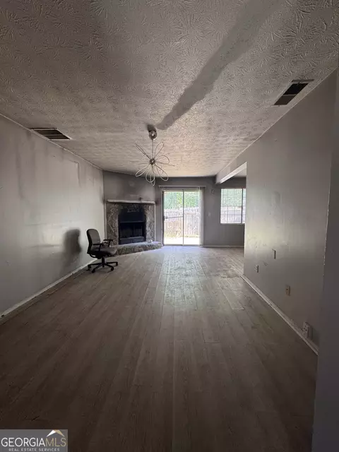 Living - 1602 Pine Tree Trl, Atlanta, GA 30349 photo 1 of 3