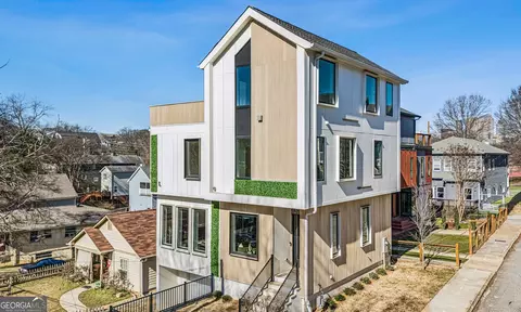 204 S Avenue Ave SE, Atlanta, GA 30315