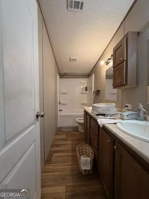 Bath - 50 David Rd, Hampton, GA 30228 photo 3 of 4