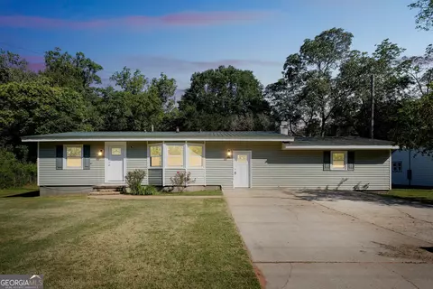 309 Lagrange St, Grantville, GA 30220