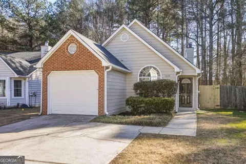 3726 Acorn Dr, Powder Springs, GA 30127