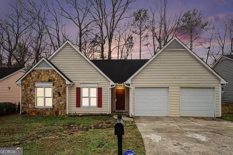 4873 Fenbrook Dr, Stone Mountain, GA 30088