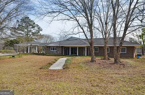 83 Will Smith Rd, Broxton, GA 31519