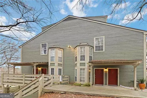 103 Riverview Dr SE, Marietta, GA 30067