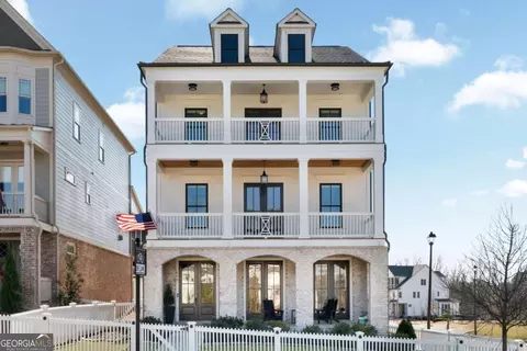 605 S Club Dr, Woodstock, GA 30188
