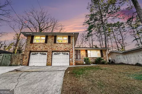 2494 Glenrock Dr, Decatur, GA 30032