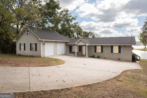 187 Lakeshore Cir NE, Milledgeville, GA 31061