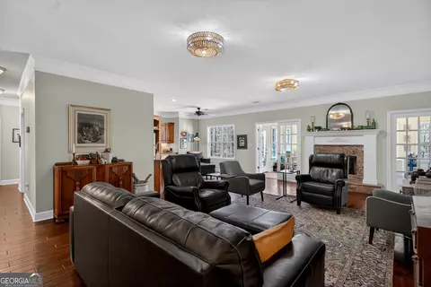 Living - 830 John Lovelace Rd, Lagrange, GA 30241 photo 1 of 2