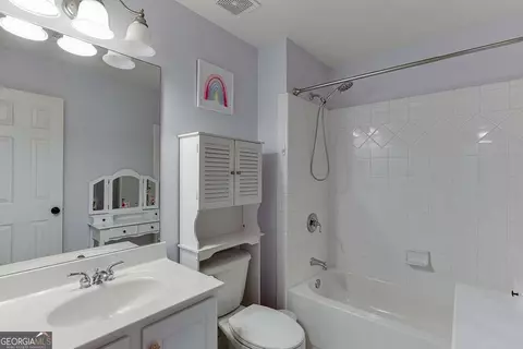 Bath - 1806 Asteria Ct, Duluth, GA 30097 photo 5 of 6