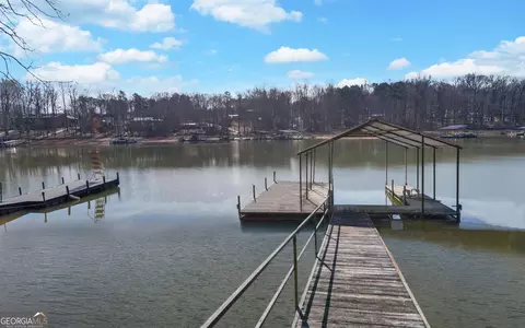 720 Knottywood Dr, Lavonia, GA 30553